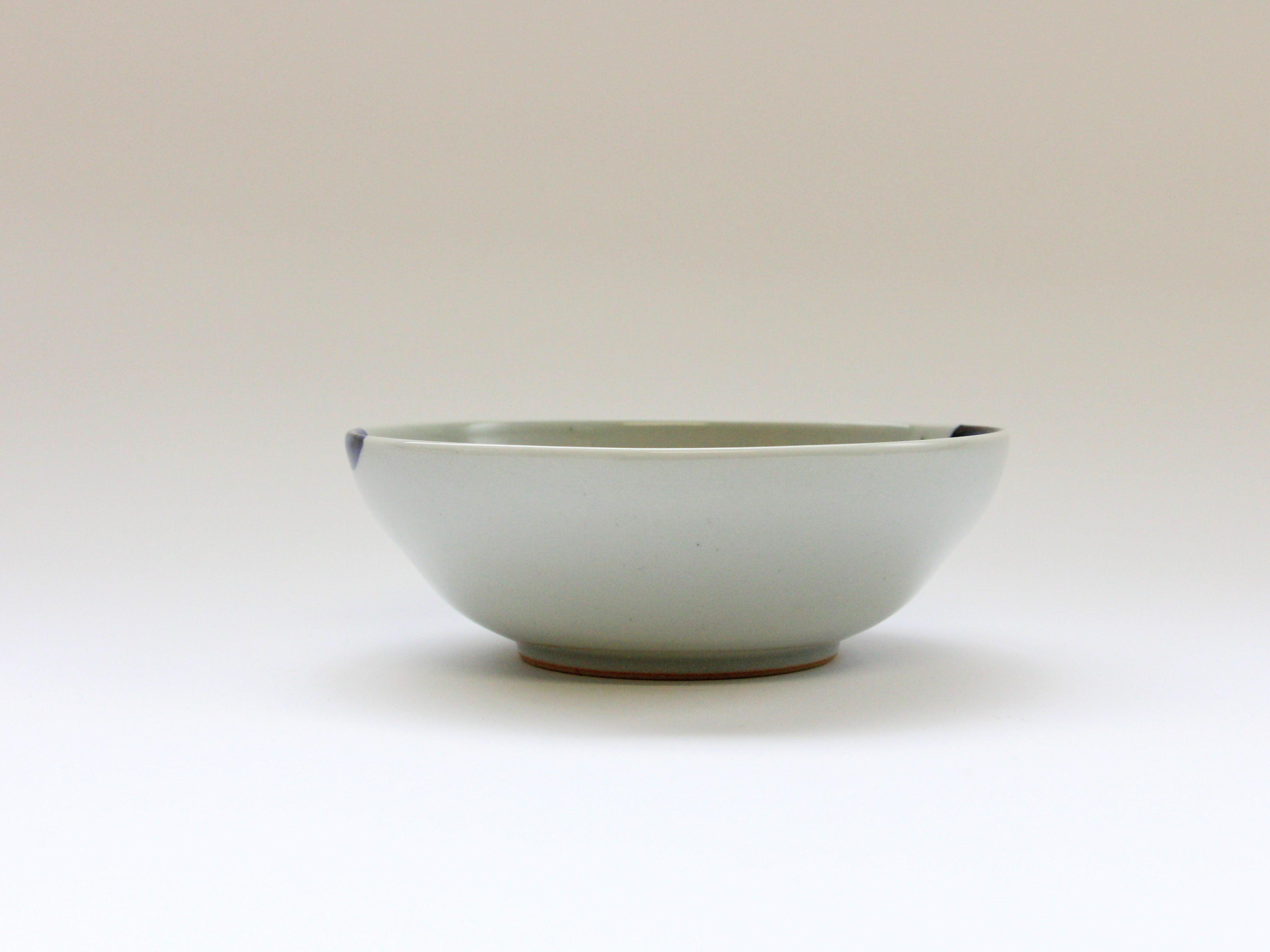 Apple round small bowl [Binsai kiln]