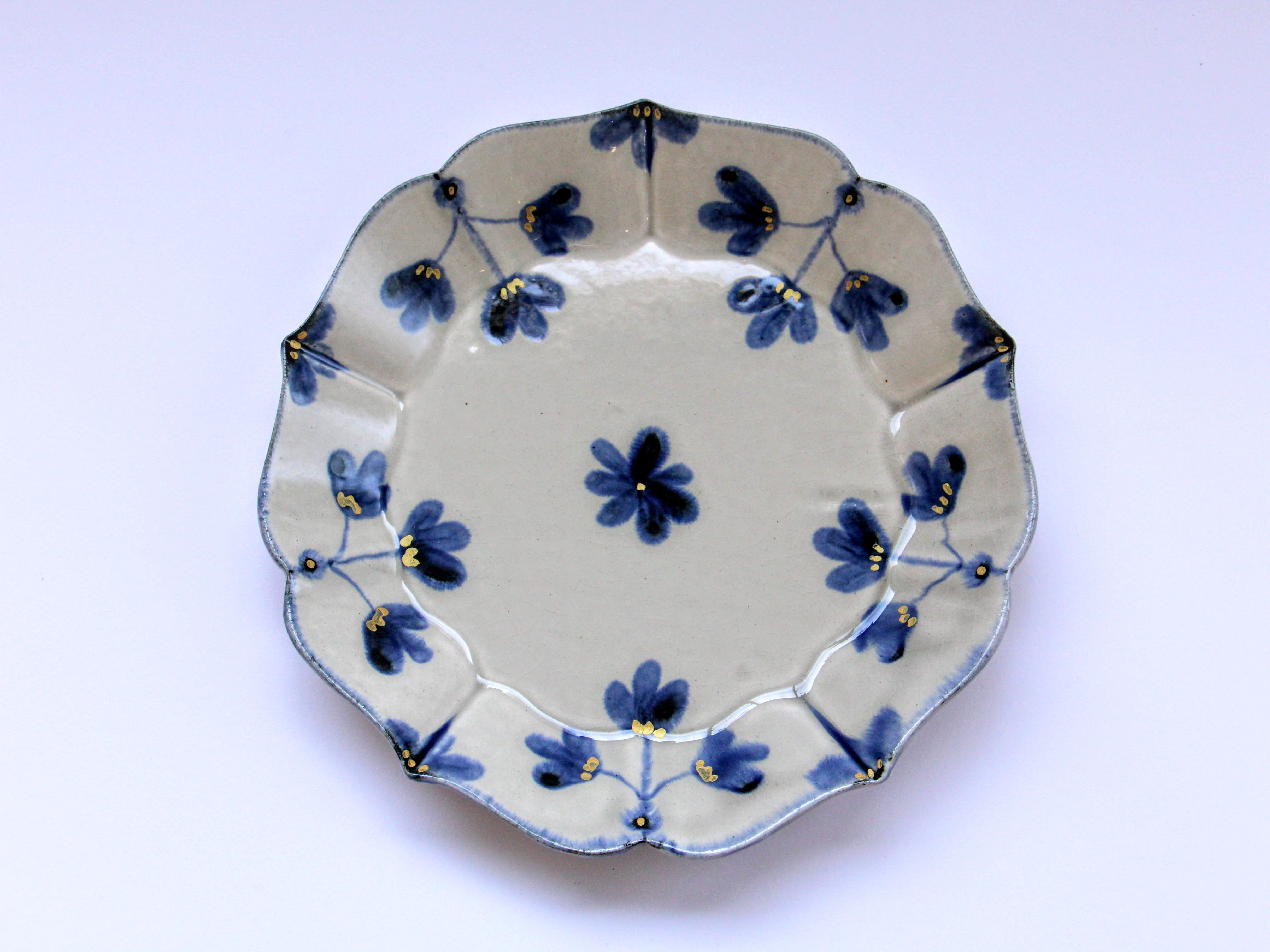 Gold-colored clay glaze flower pattern bellflower plate large [Kituru Seito]