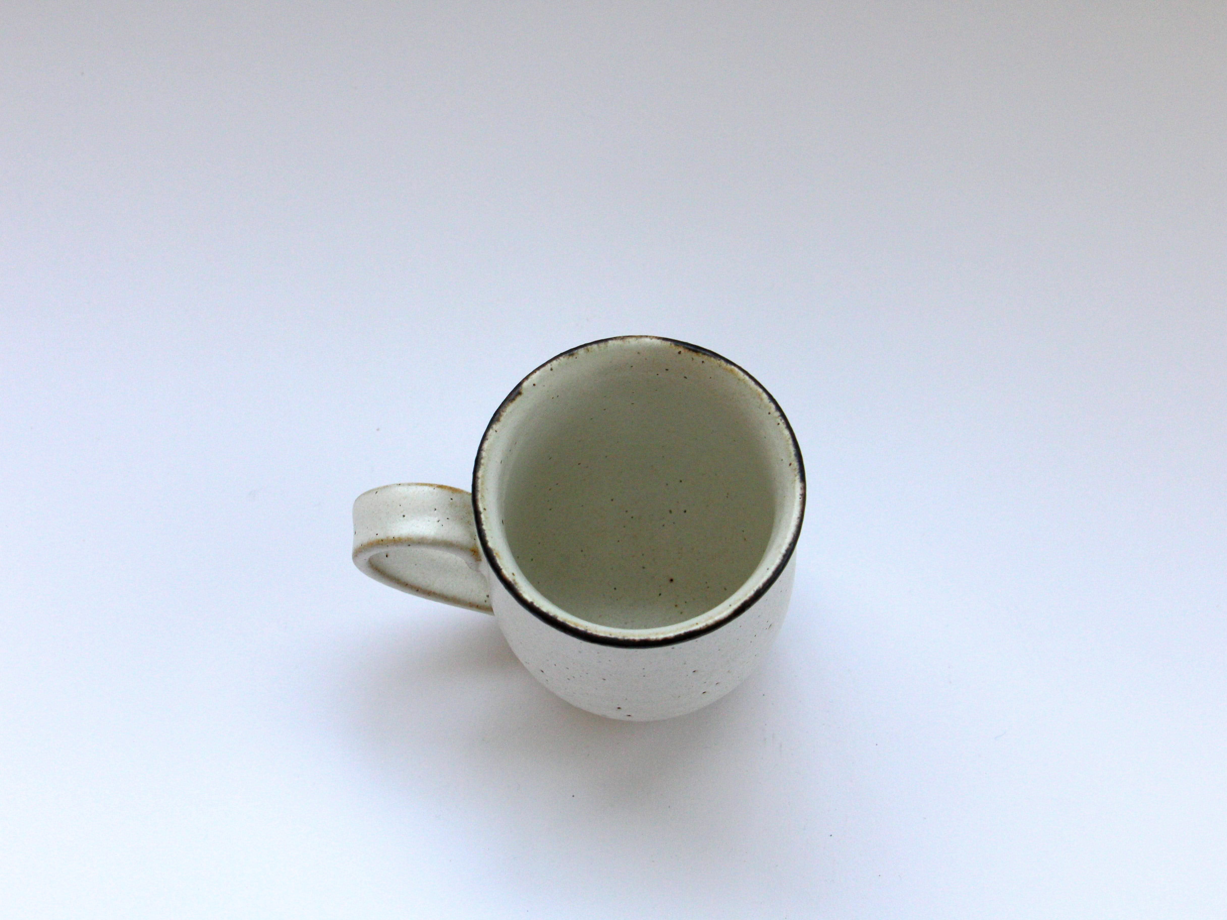 White clay bud shaped mug [Bunzan Kanae]