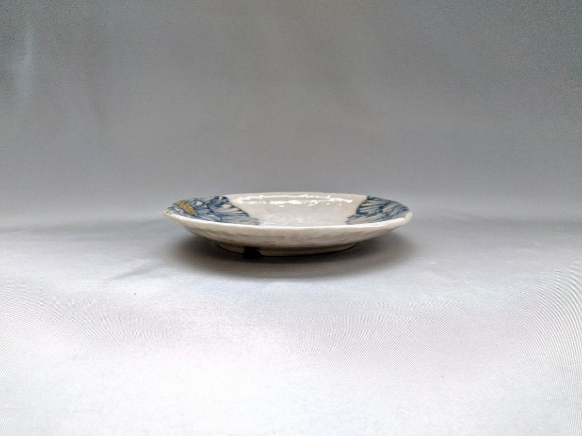 Powdered ground peony 5.5 inch round plate blue [Yoshihei Kato]