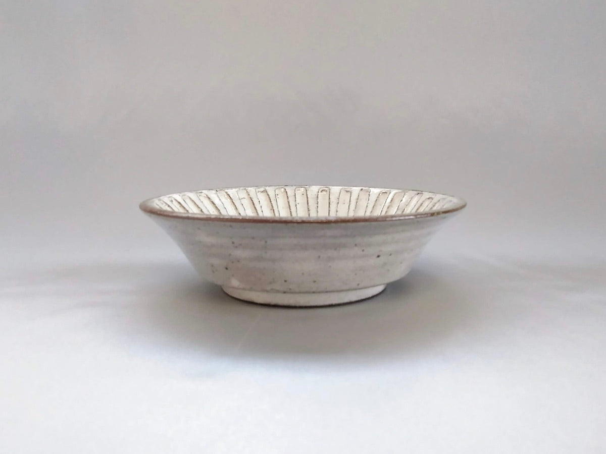 Shallow 5-inch pot made from powdered fine shavings [Hyozan Kiln]