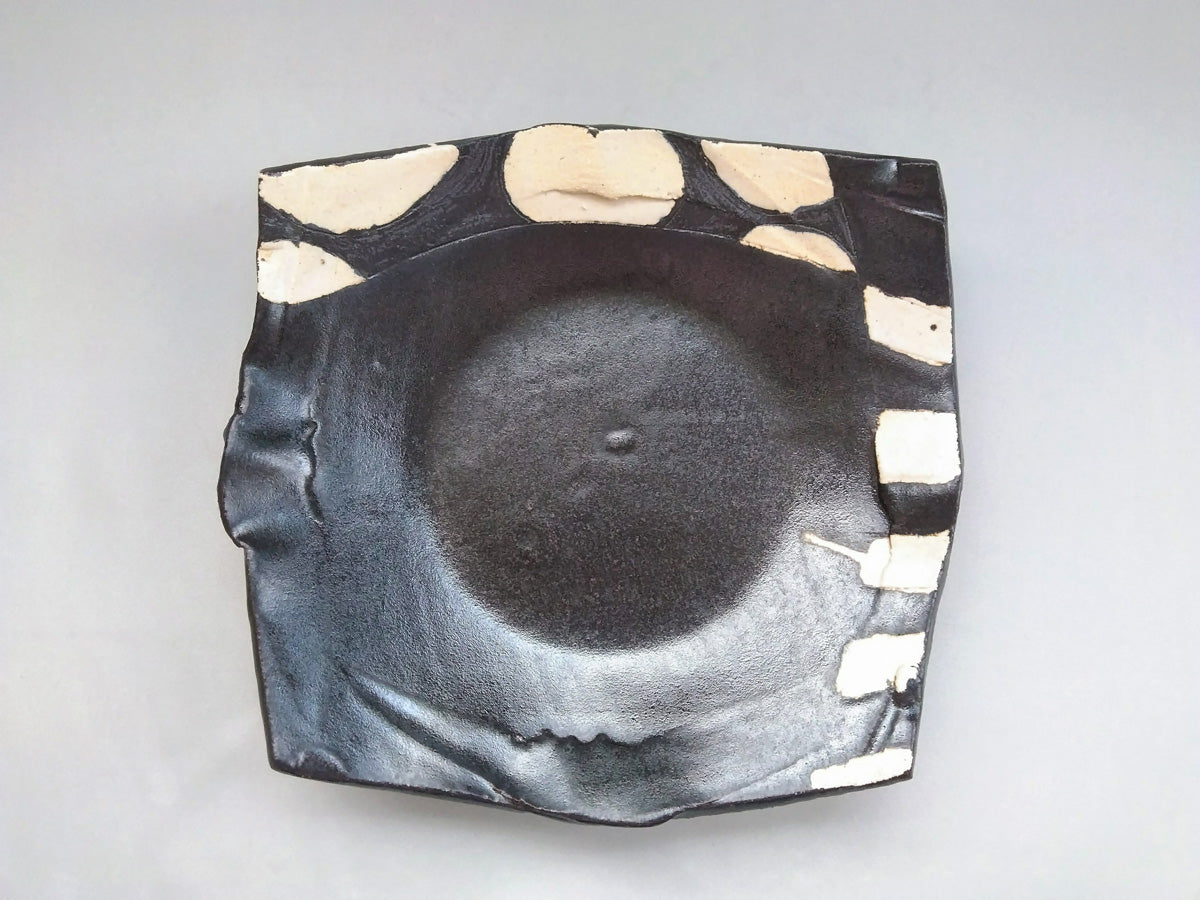 Black glaze black white circle stripe 8-inch square serving plate [Kazuhito Yamamoto]