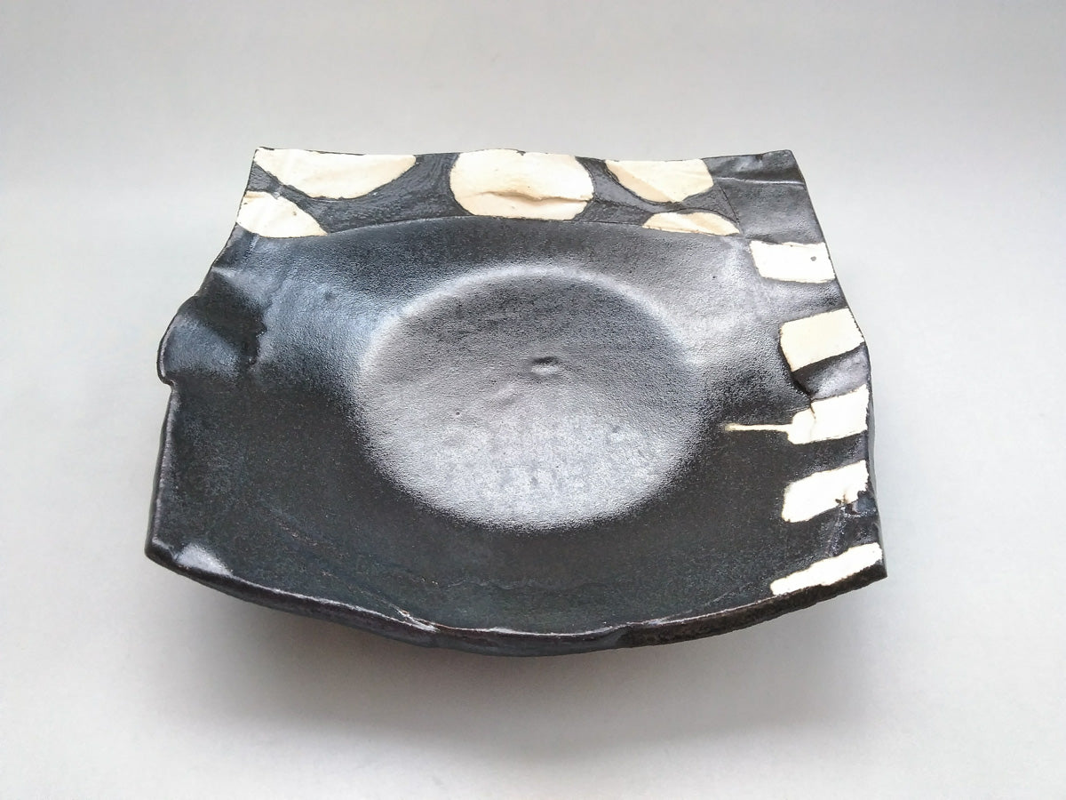 Black glaze black white circle stripe 8-inch square serving plate [Kazuhito Yamamoto]