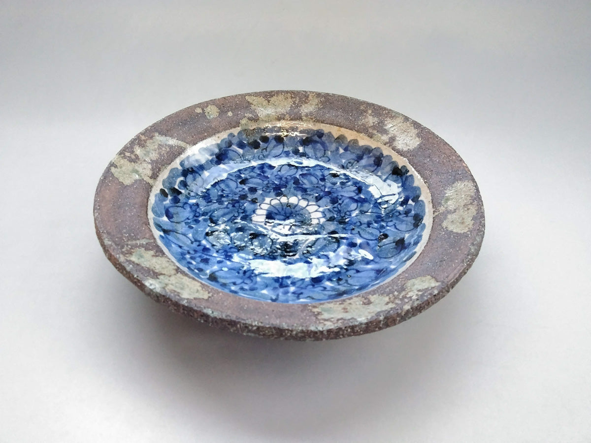 8-inch plate with dyed flower pattern [Kosaigama]