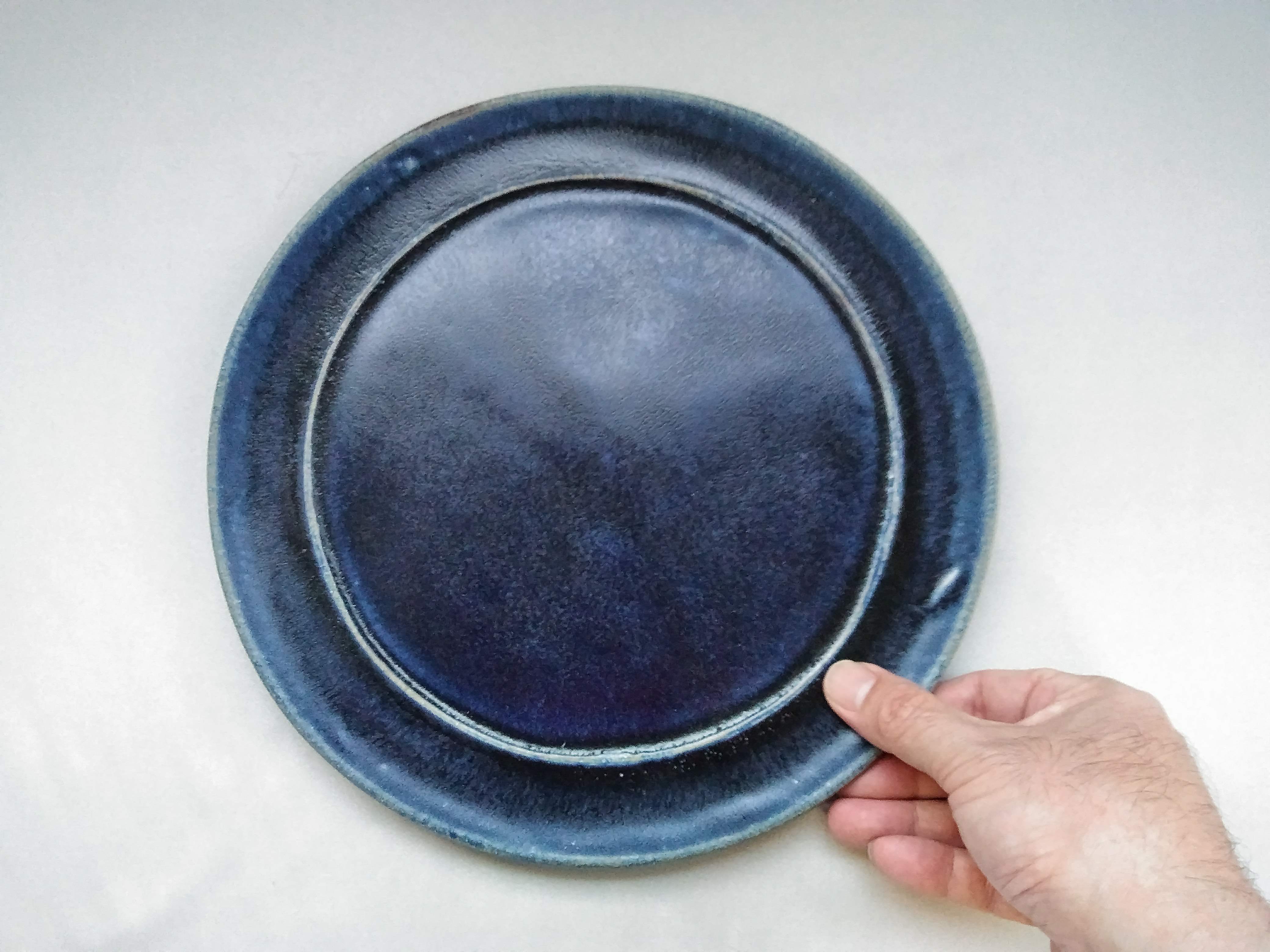 Deep blue glaze dinner plate [Kazuhito Yamamoto]