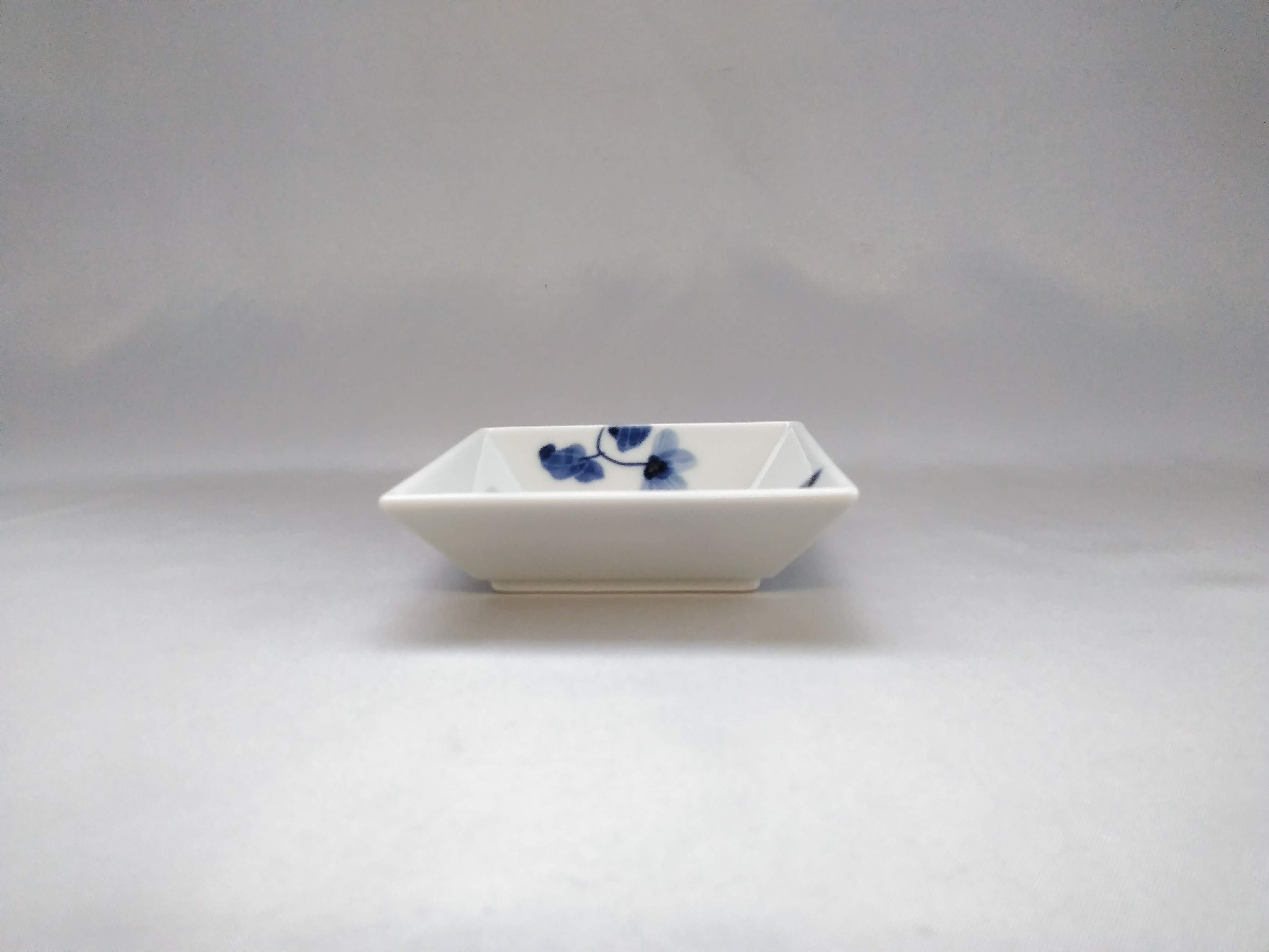 Small square plate with dyed violet pattern [Eguchi Pottery]