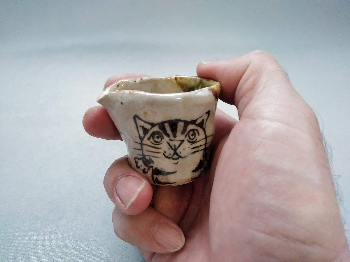 Milk pitcher cat and kemari [Daishi Sato]