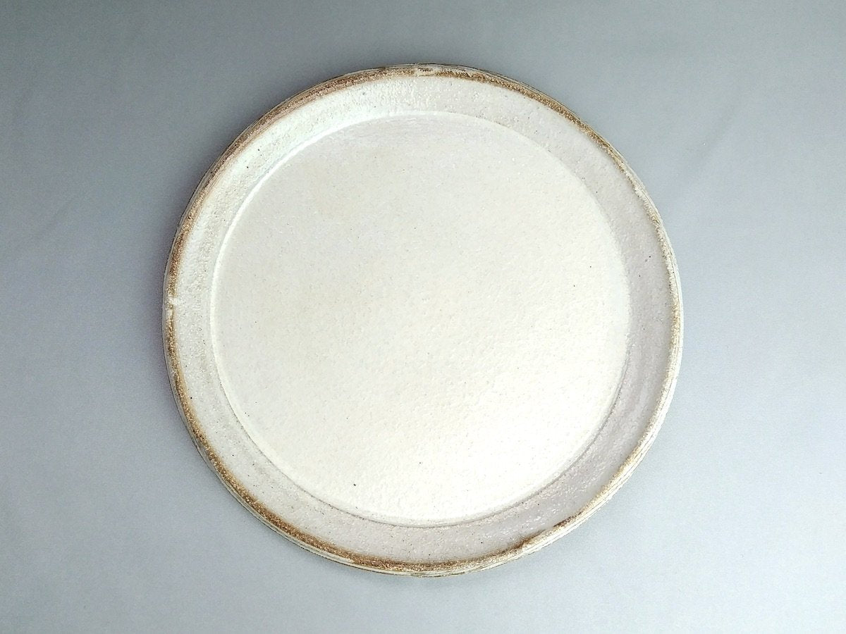 Newly ground 7-inch rim plate [Masahiro Kumagai]