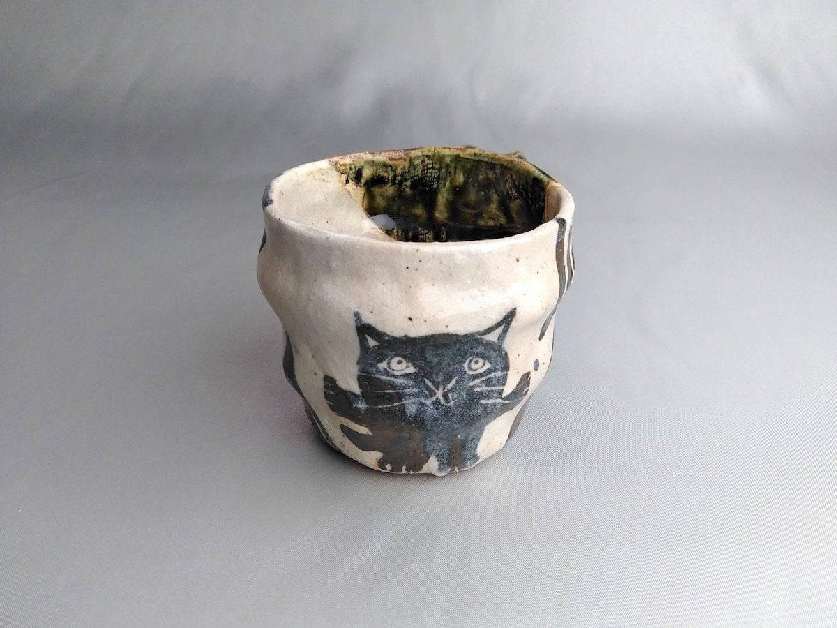 Geometric pattern black cat mug [Daishi Sato]