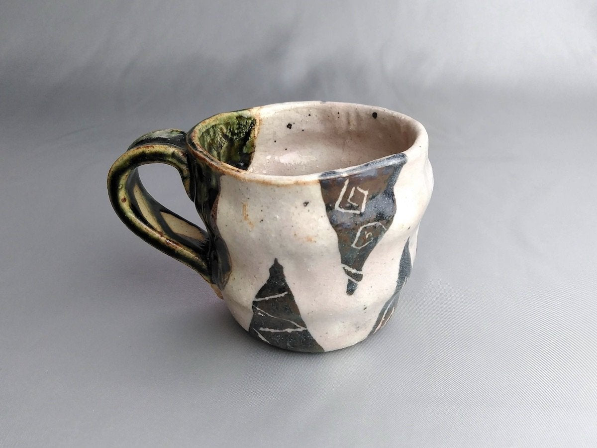 Geometric pattern black cat mug [Daishi Sato]