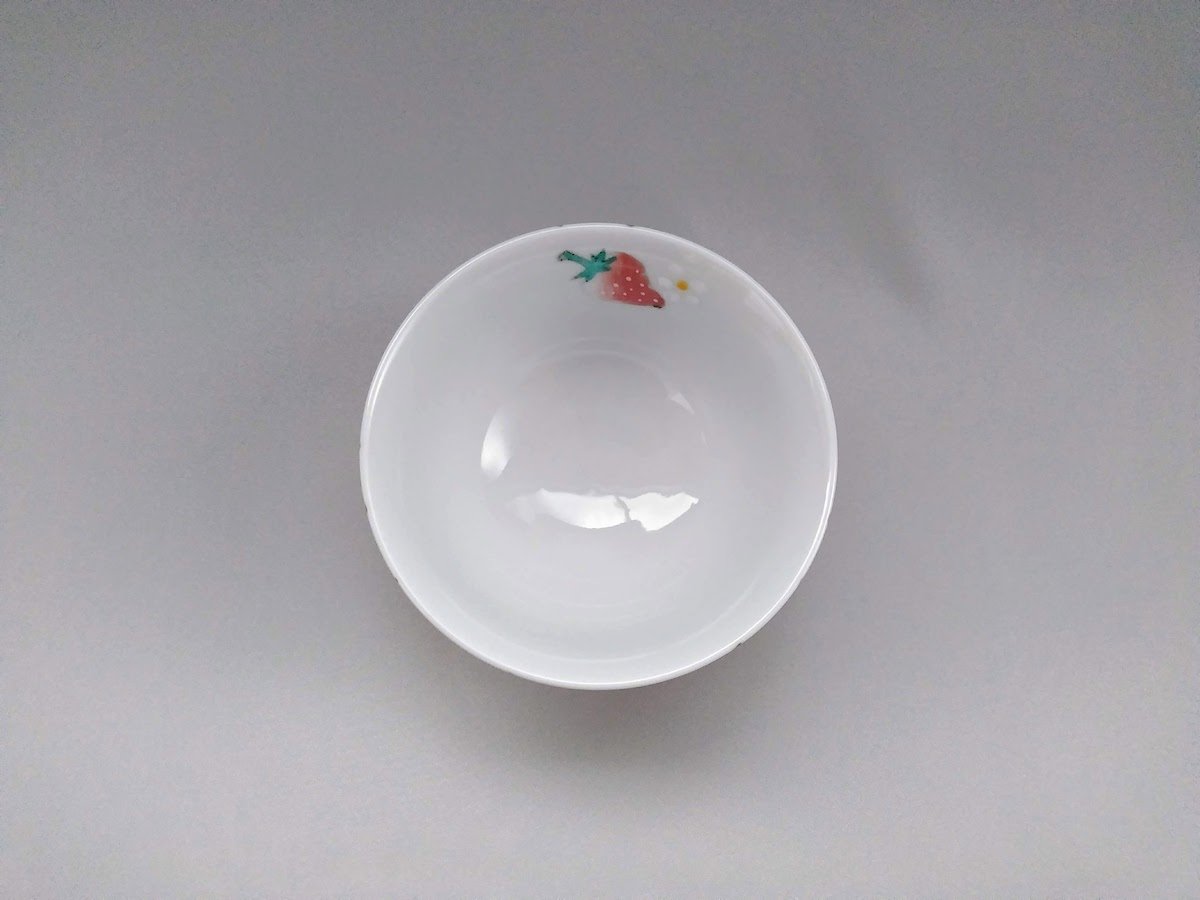 Watercolor strawberry rice bowl small [Tokushichigama]