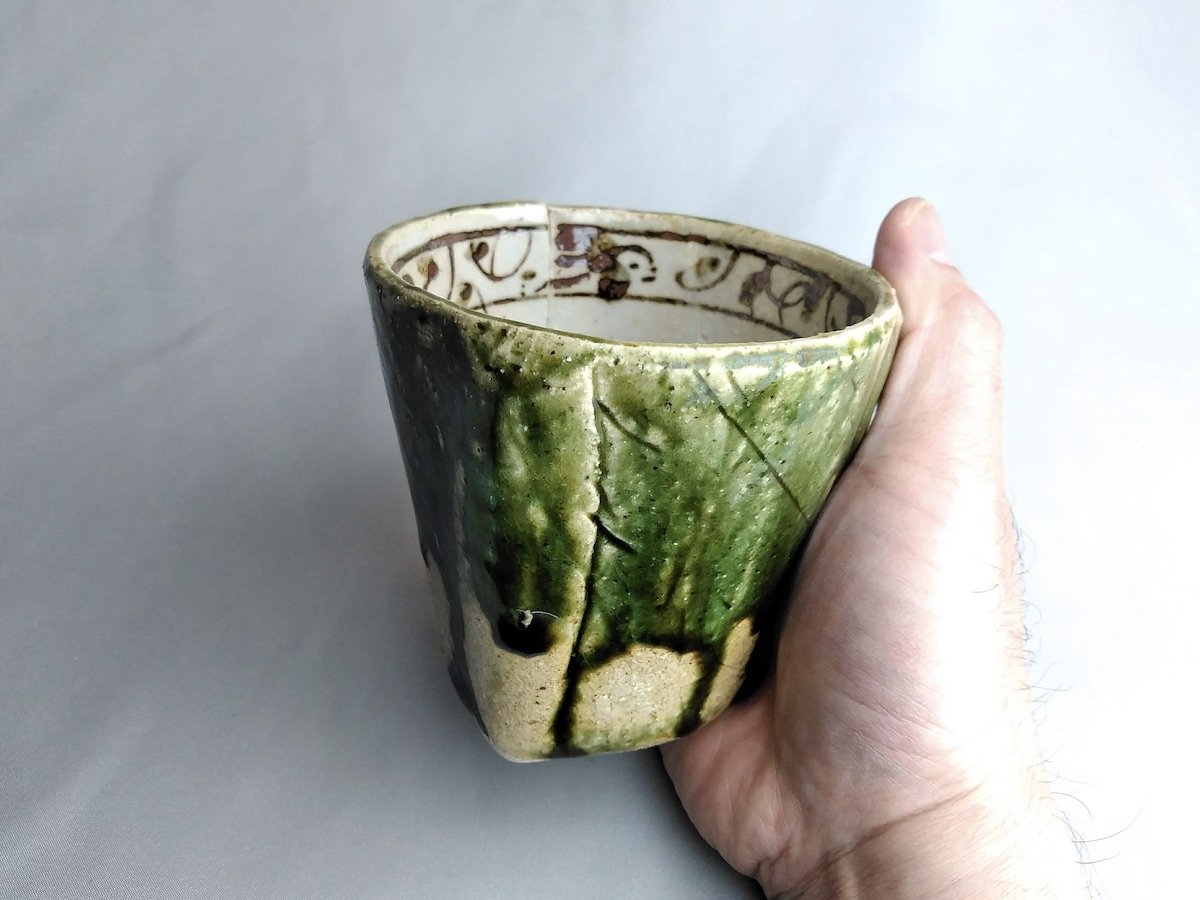 Fuchi Arabesque Bao-shaped cup [Nakagaki Renji]