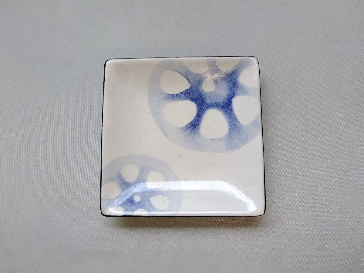 Japanese paper-dyed lotus root square small plate [Ami Kobo]