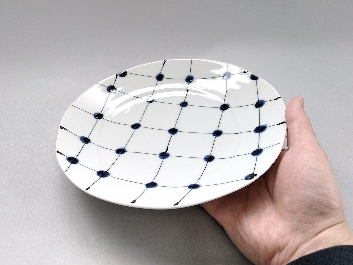 Dot lattice 6.5 inch plate [Fukumine Kiln]