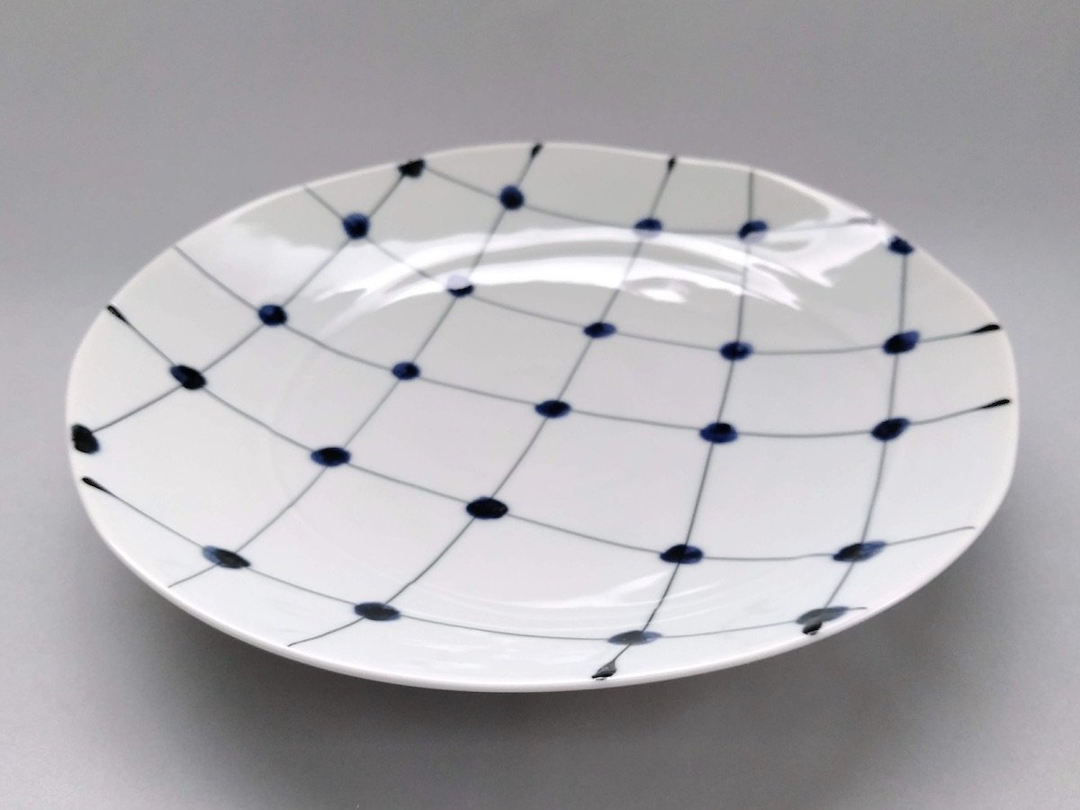 Dot lattice 8-inch plate [Fukumine Kiln]