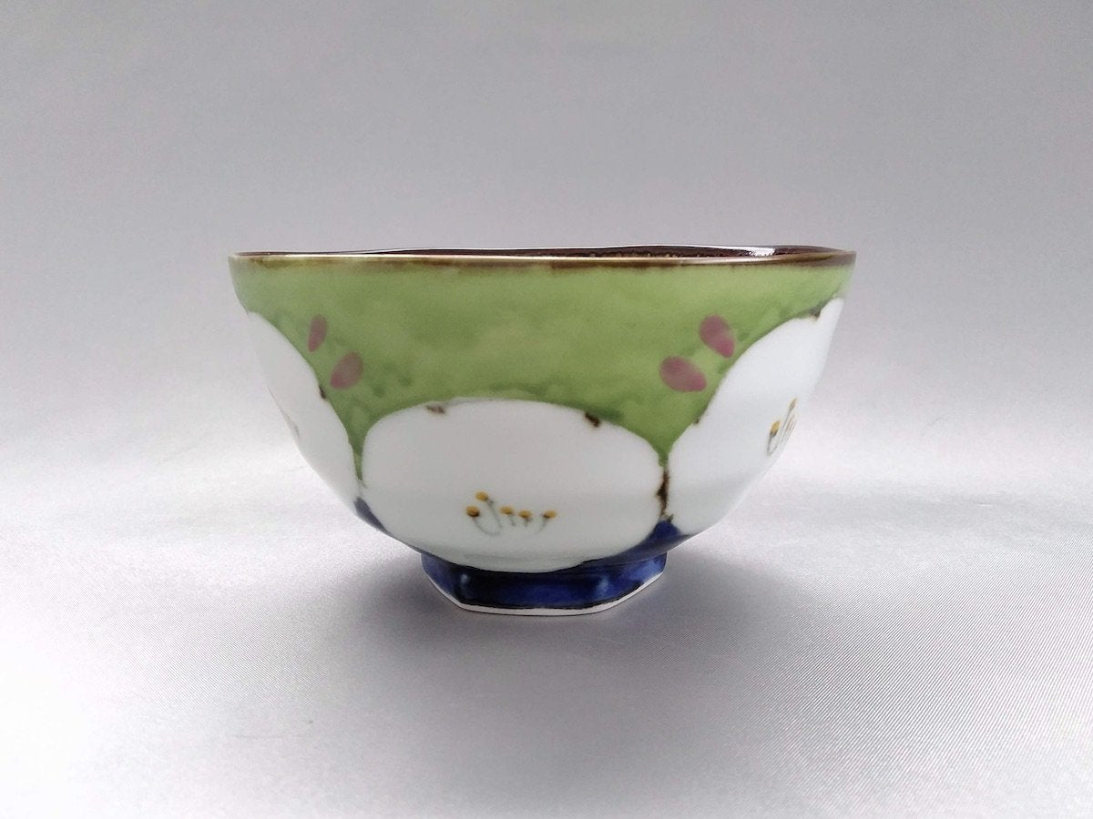 Dark flower hexagonal hill rice bowl green [Fukumine Kiln]