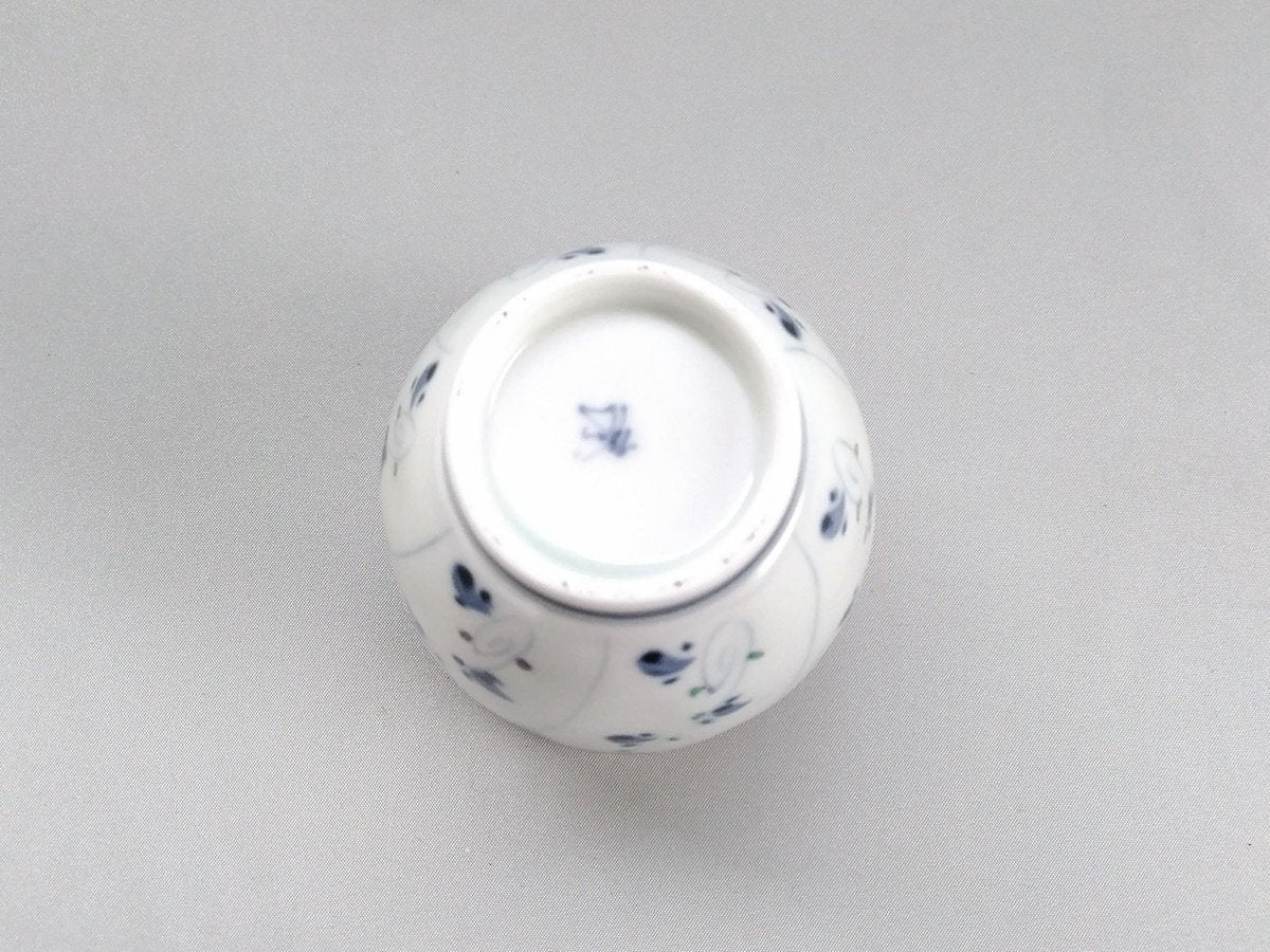 Blue dyed teacup with Nazuna pattern [Kosogama]