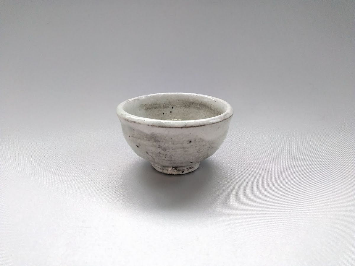 Round powder cup [Seiji Okuda]