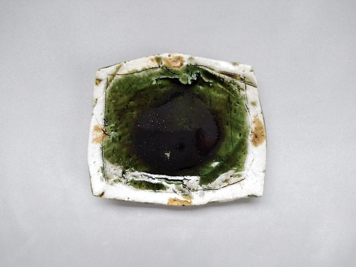 Oribe outside white brown dot long square small plate [Kazuhito Yamamoto]