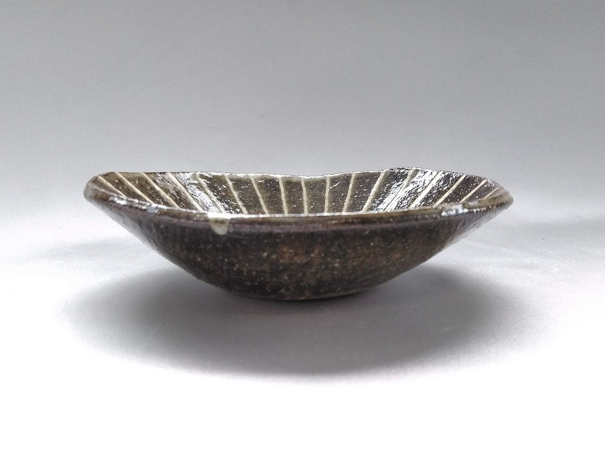 A rare deflection small bowl [Seisaku Kusaka/Mari]