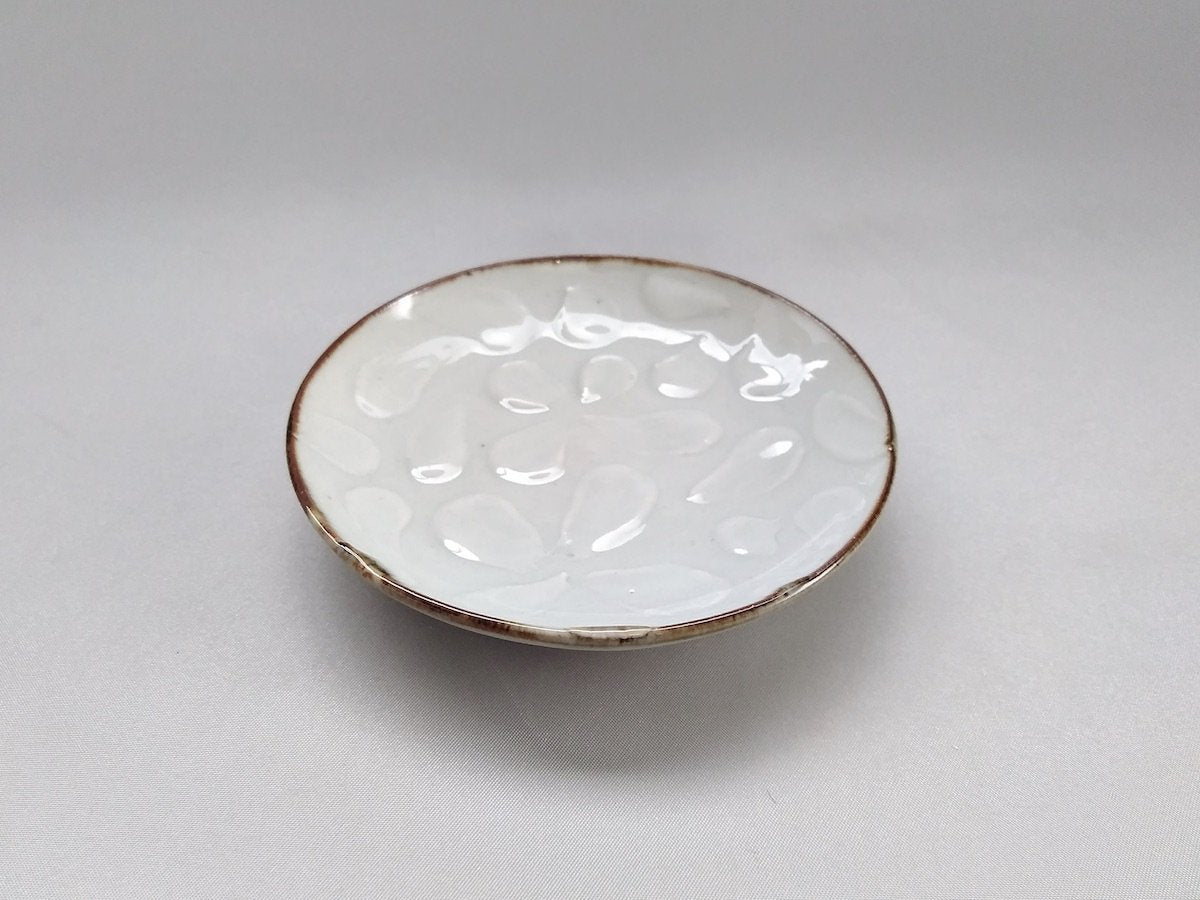 White porcelain Yotsuba small plate [Takusei Kobayashi]
