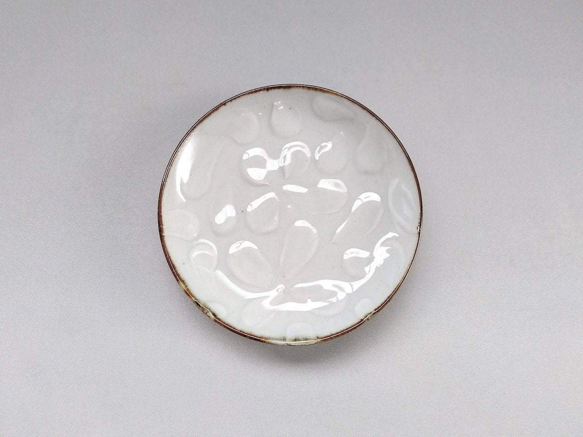 White porcelain Yotsuba small plate [Takusei Kobayashi]