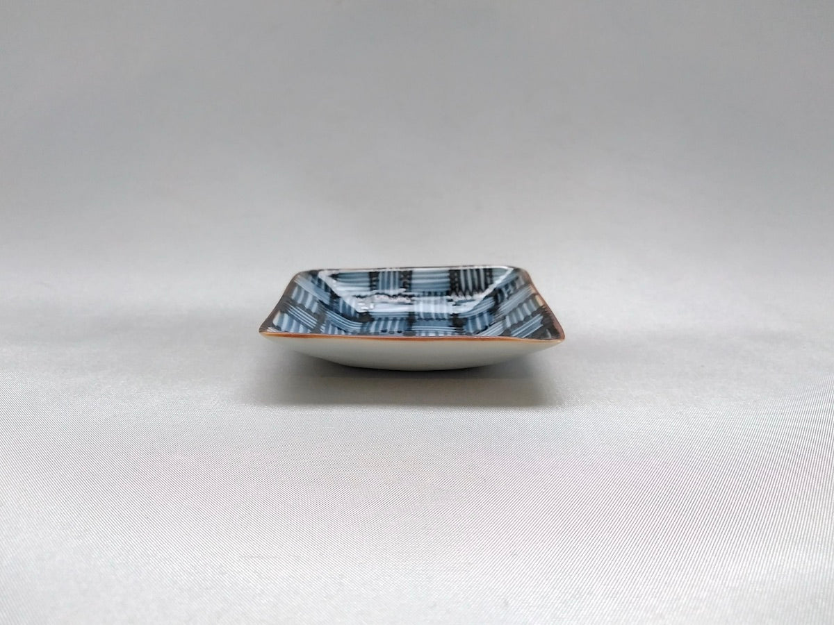 Dyed lattice square bean plate [Koshigama]