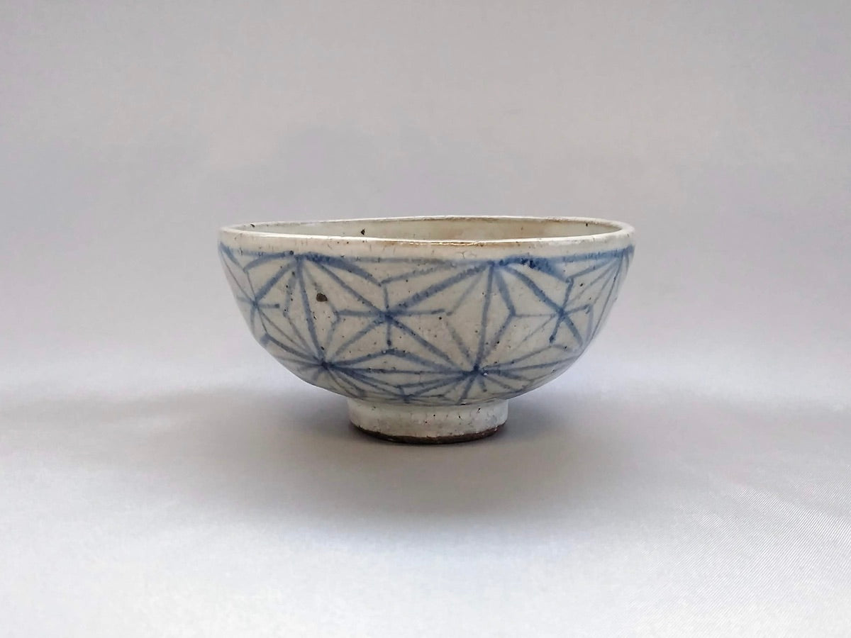 Powdered hemp leaf round rice bowl blue [Shigehisa Miura]