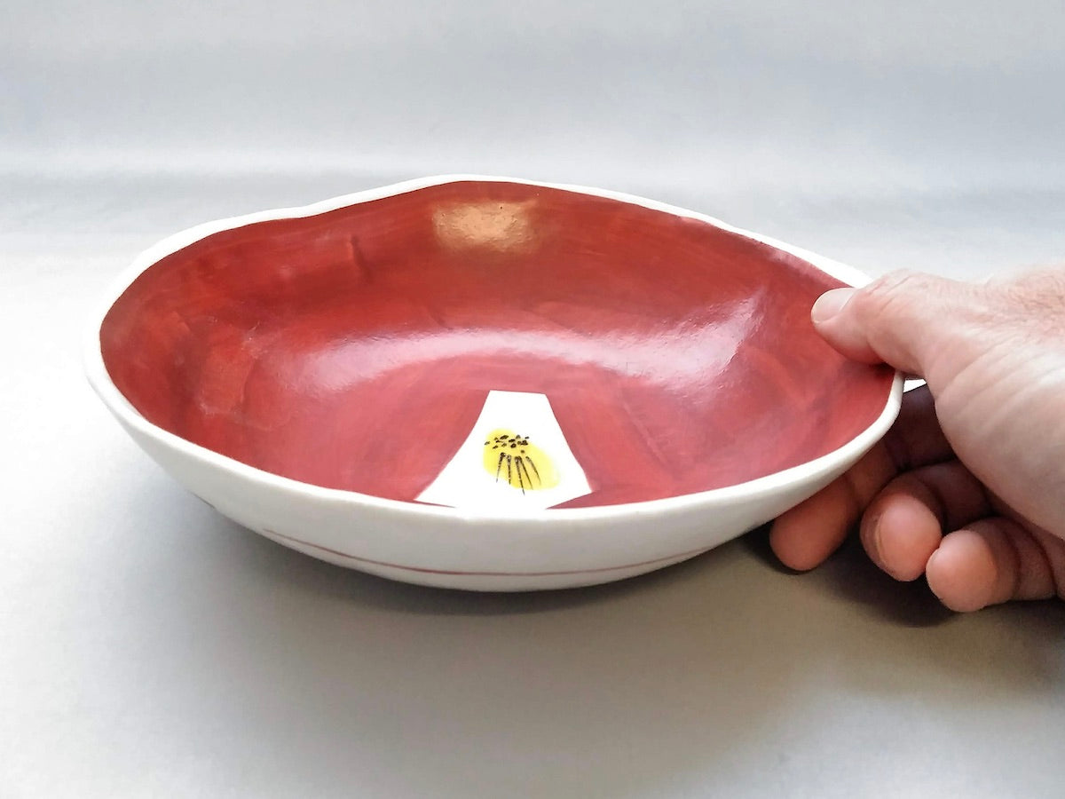 Red-painted camellia 7-inch deformed bowl [Masaaki Hibino]