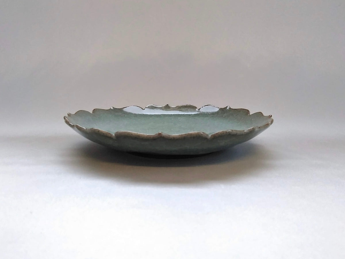 Blue porcelain flower 6-inch plate [Taku Kiyama]