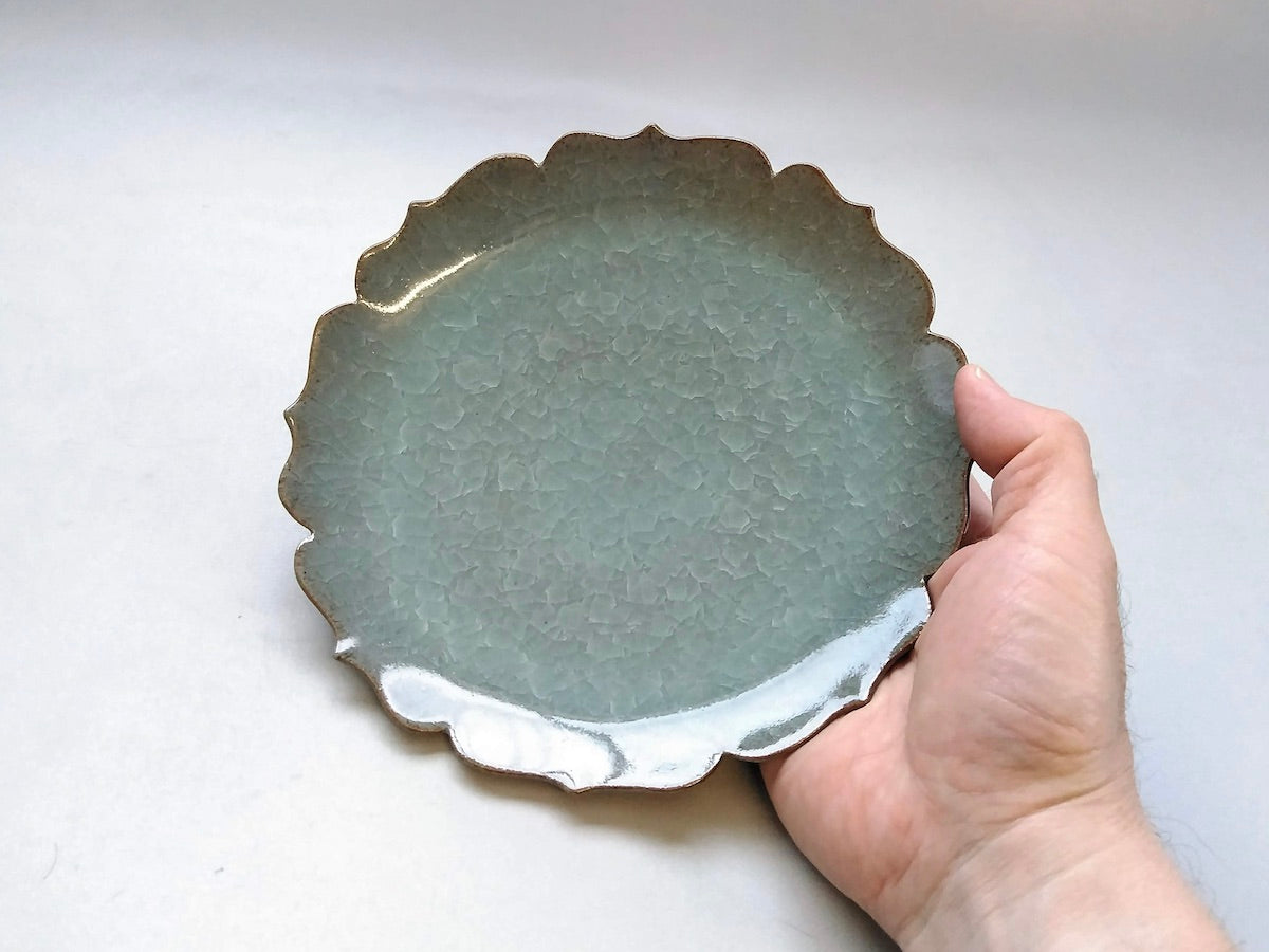 Blue porcelain flower 6-inch plate [Taku Kiyama]