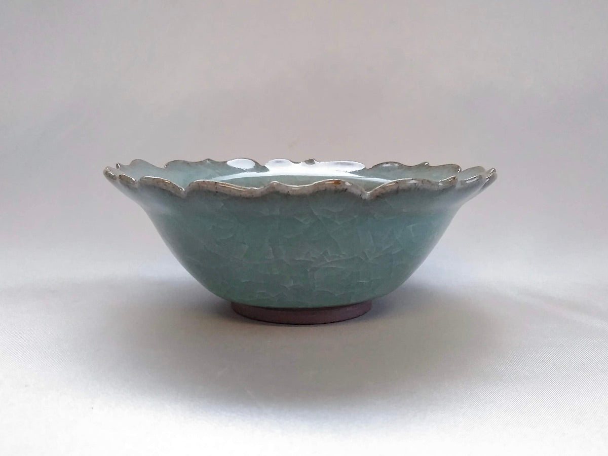 Blue porcelain flower pot [Taku Kiyama]