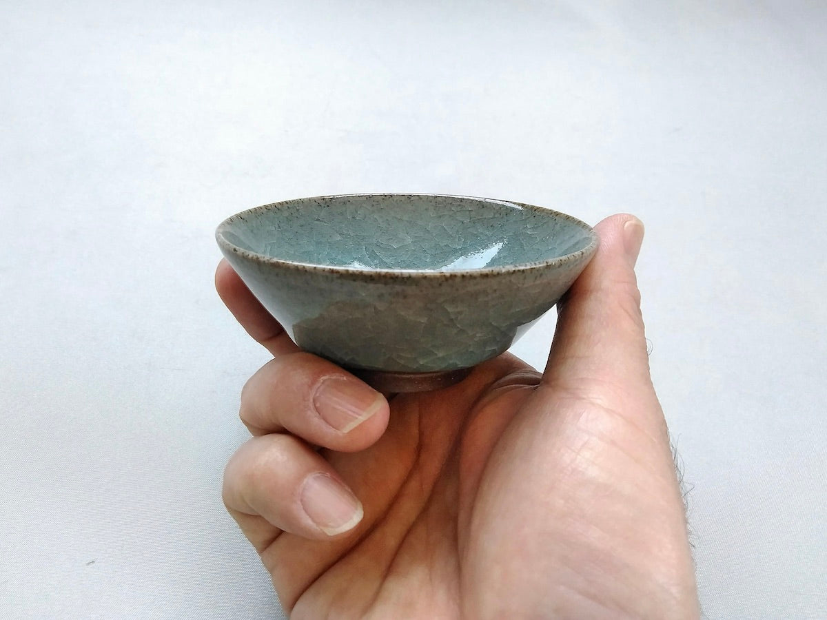 Blue porcelain delicacy bowl [Taku Kiyama]