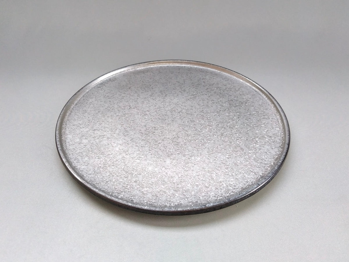 Black yuzu silver painted 22cm round plate with edge [Toetsu kiln]