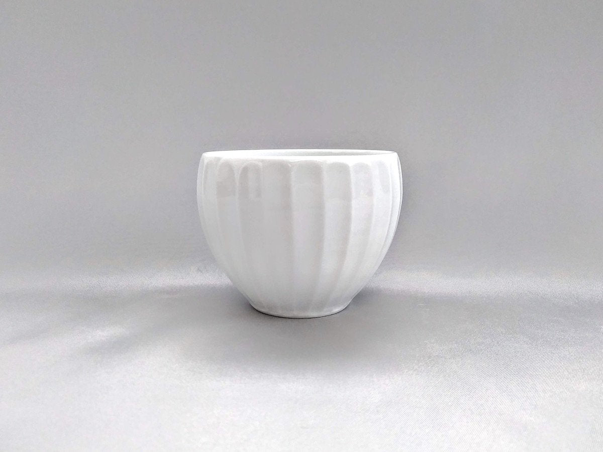 White porcelain bamboo forest carved round cup [Izuma kiln]