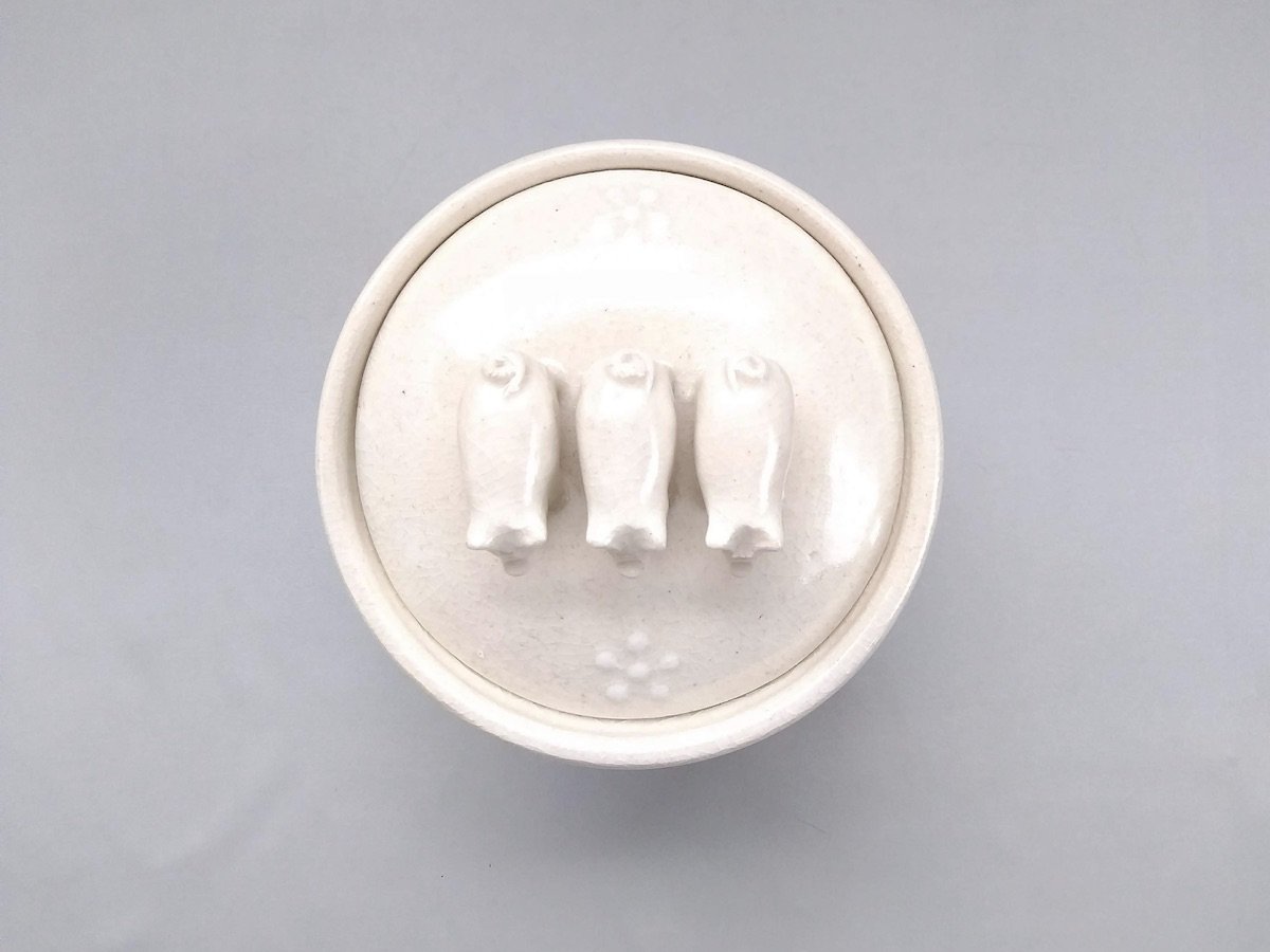 Ceramic lid white 3 pigs [Ryo Makita]