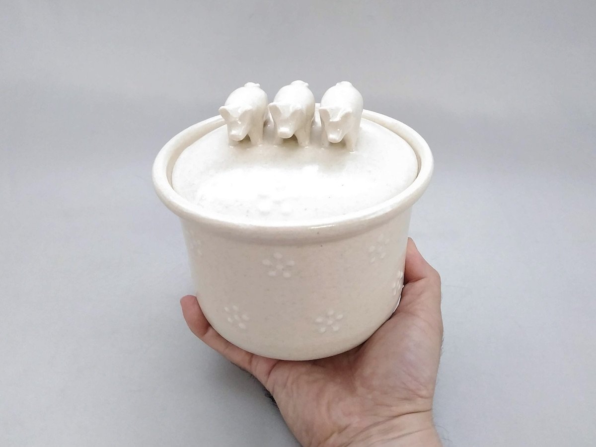 Ceramic lid white 3 pigs [Ryo Makita]