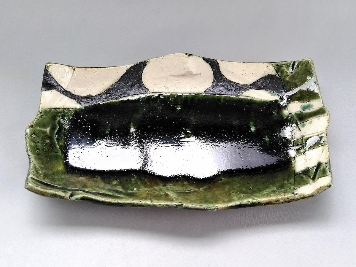 Oribe black and white circle striped pottery plate [Kazuhito Yamamoto]