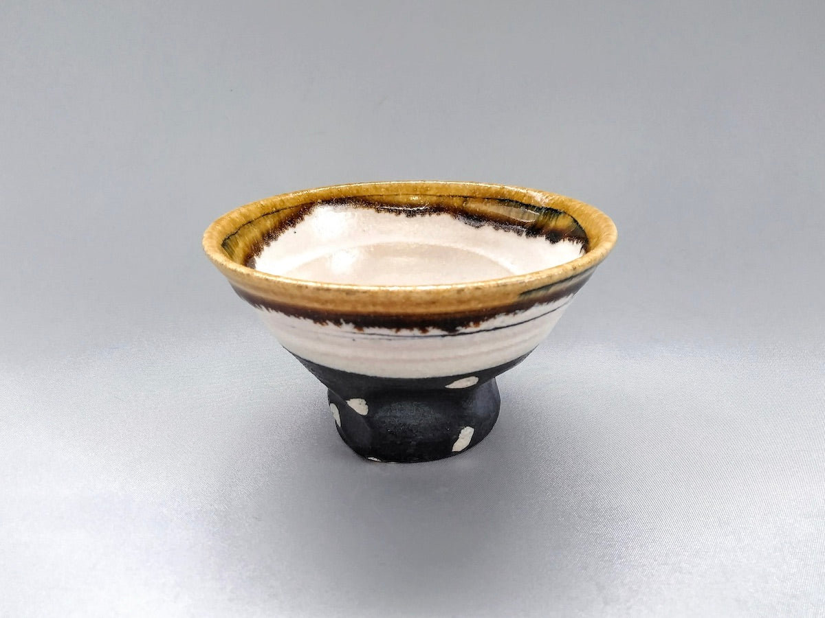 White makeup line engraved black wrapped white dot rice bowl [Kazuhito Yamamoto]