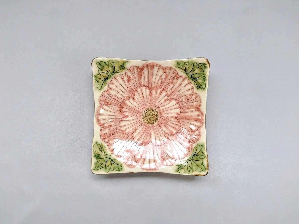 Peony flower corner plate [Kato Kohei]