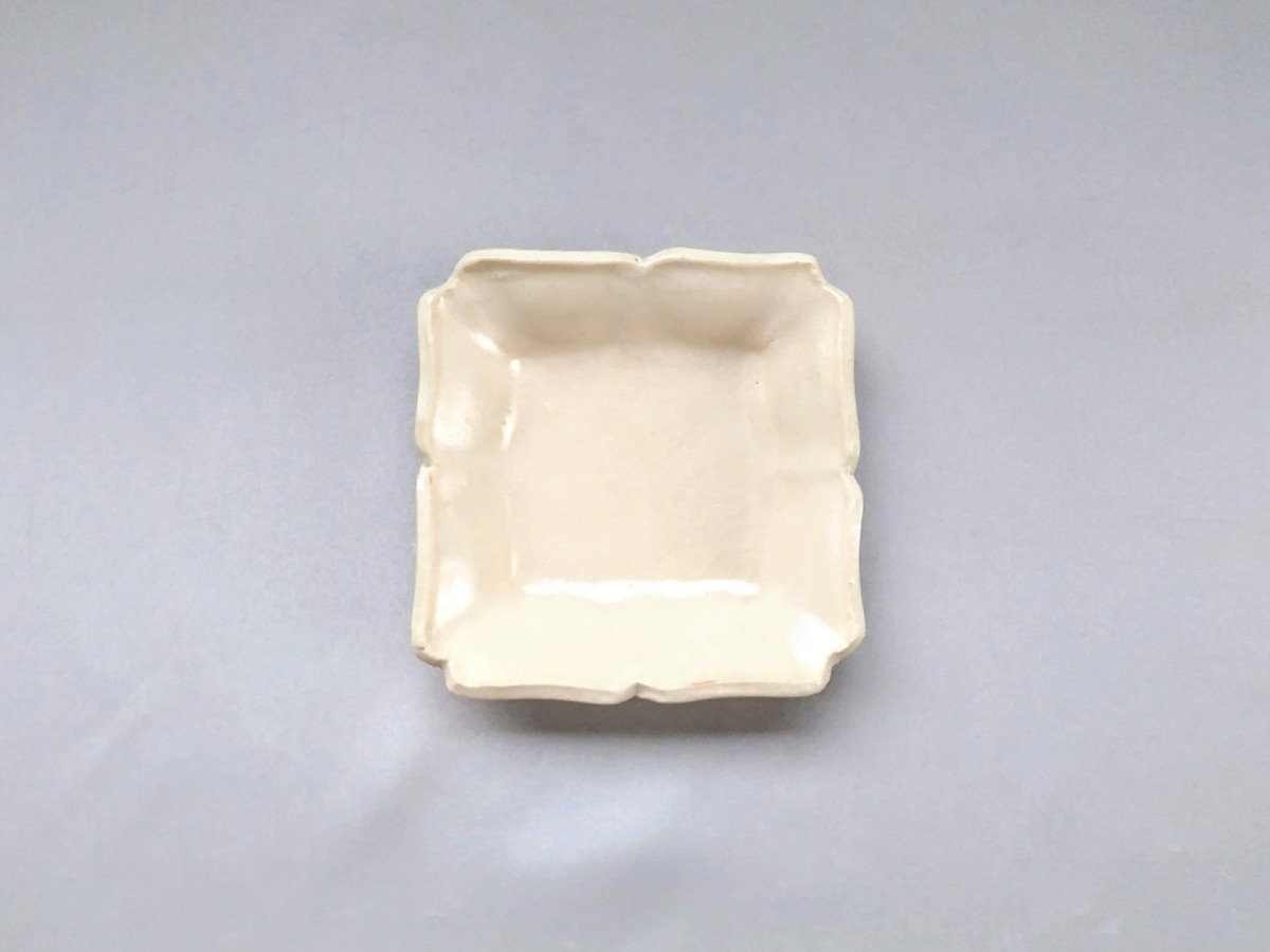 Powdered flower square small plate [Masaki Domoto]