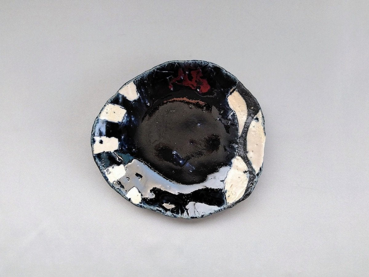 Blue glaze black white circle striped rice ball tray [Kazuhito Yamamoto]
