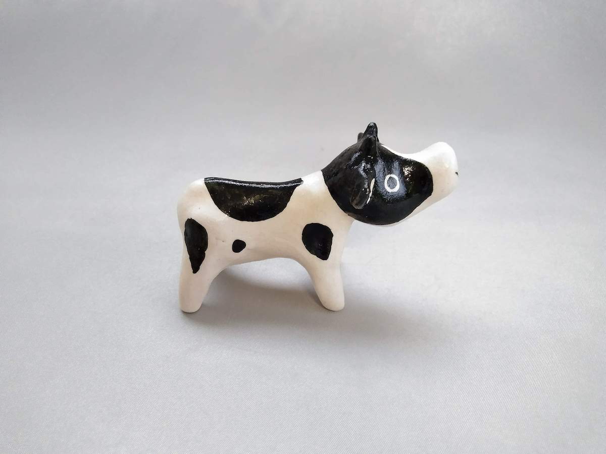 Zodiac figurine Ox Holstein [Kizuru Seito]