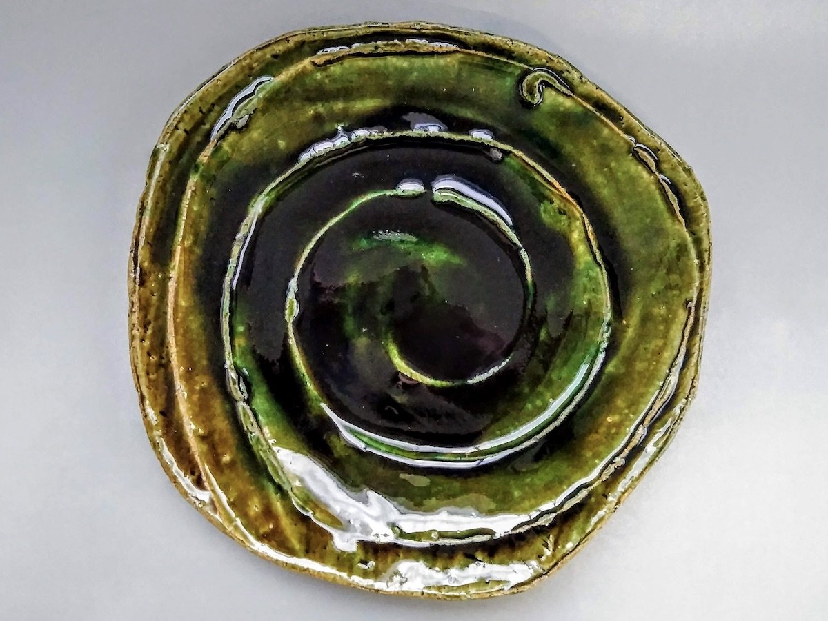 Oribe scroll Shinogi 9-inch round plate [Kazuhito Yamamoto]