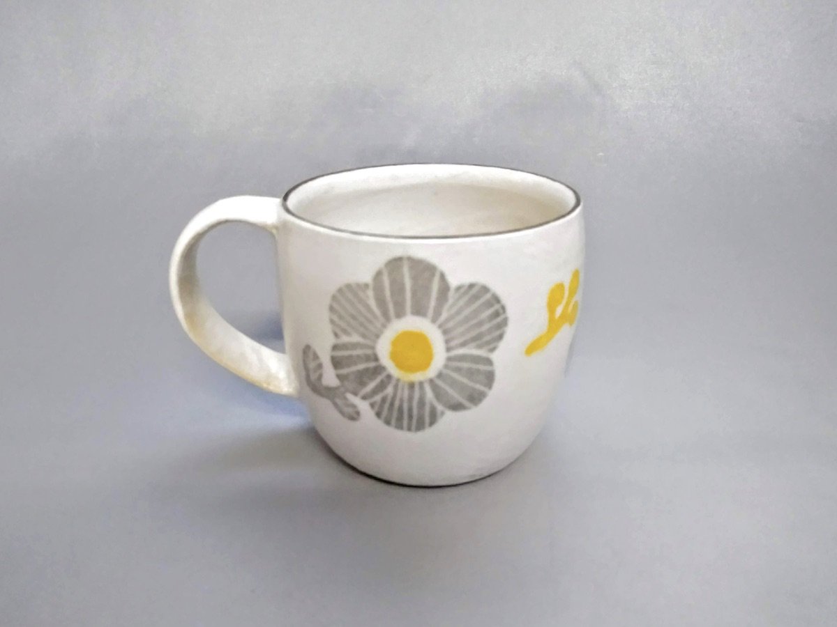 Japanese paper dyed gray yellow flower size mug [Ami Kobo]