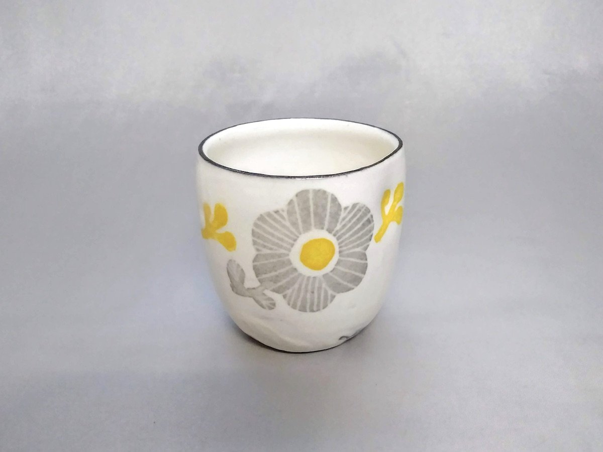 Japanese paper dyed gray yellow flower dimpled cup [Ami Kobo]